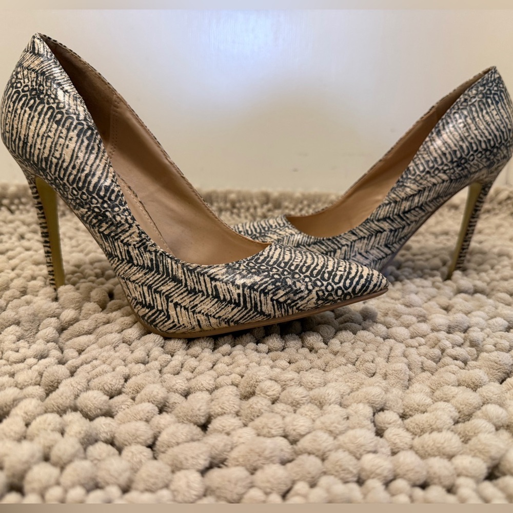 Liliana Elegant Black and Cream Women's Heels